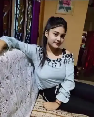 Call Girls Service in Khar