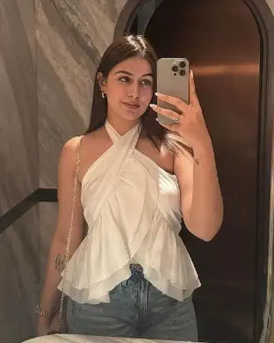 Call Girl Khar